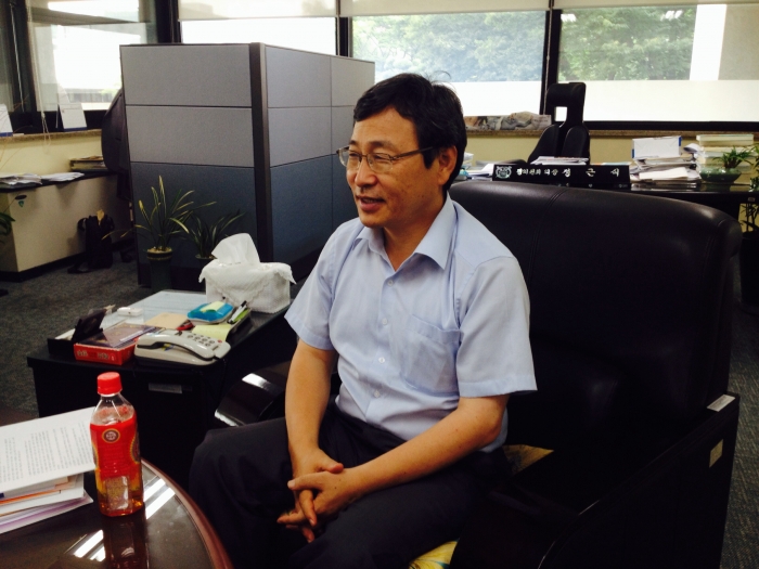 기사2 사진1-2_ 캡션 -서울대저널.jpg