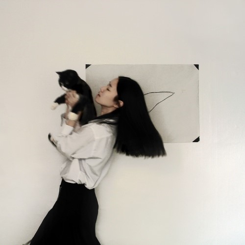 사진 설명 시작. 예술가 이랑 곡