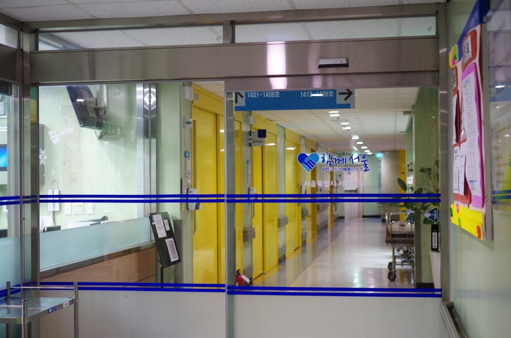 3) 서울서북병원 음압병실.jpg