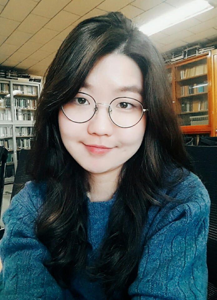 김윤혜 사진.jpg